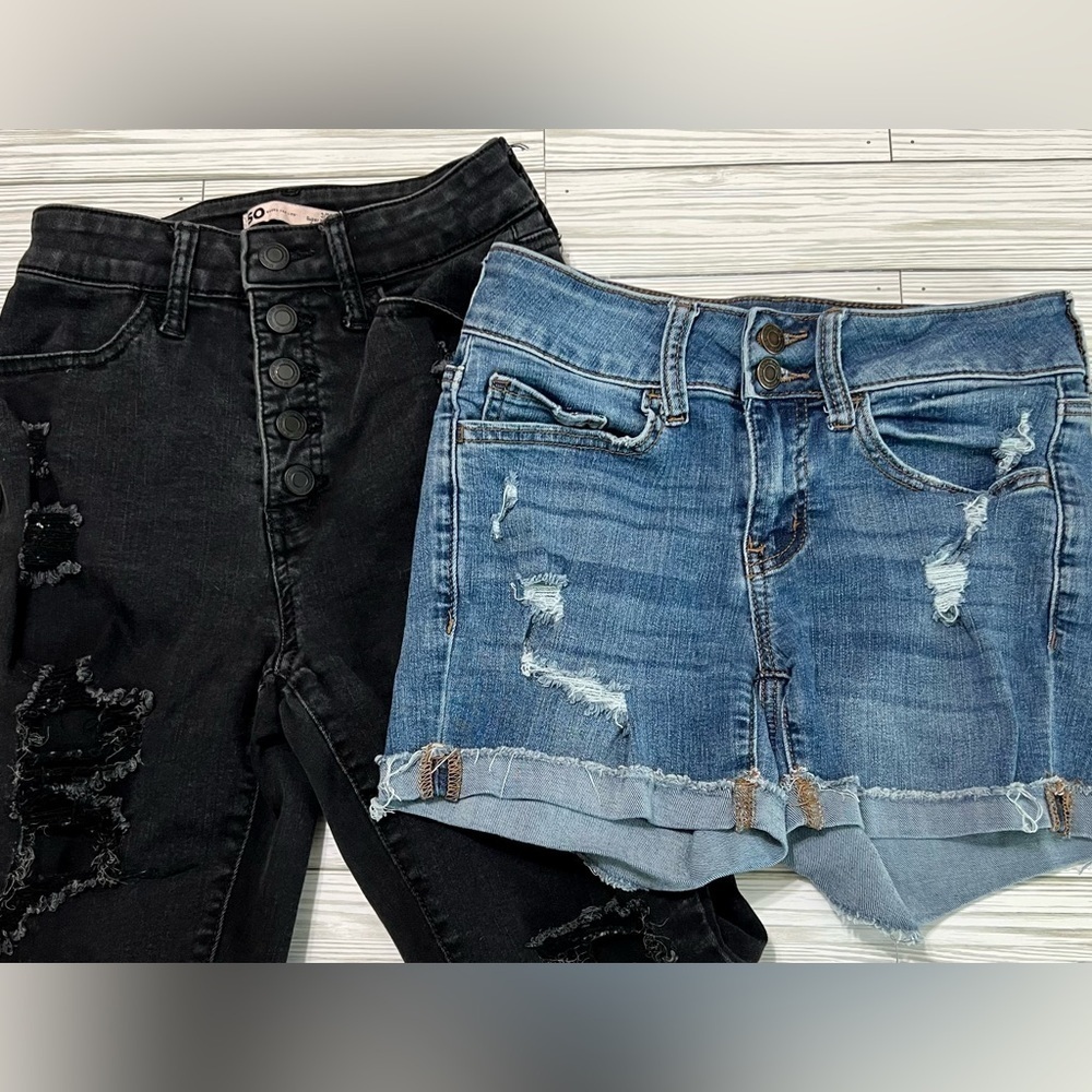 SO Women’s Denim Jeans & Shorts‎ Size 3/26W Lot, Low Rise Midi, HR Curvy Jegging